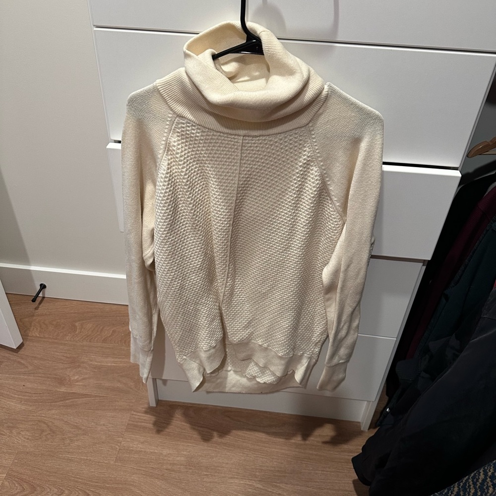 GAP Knit Sweater